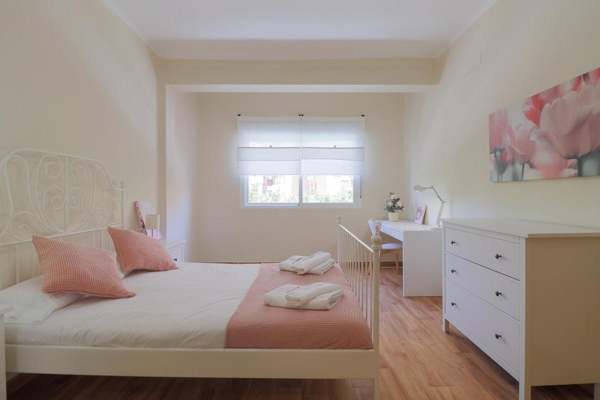 C102 - Huge And Stylish 5 Bedroom By The Center Málaga Buitenkant foto