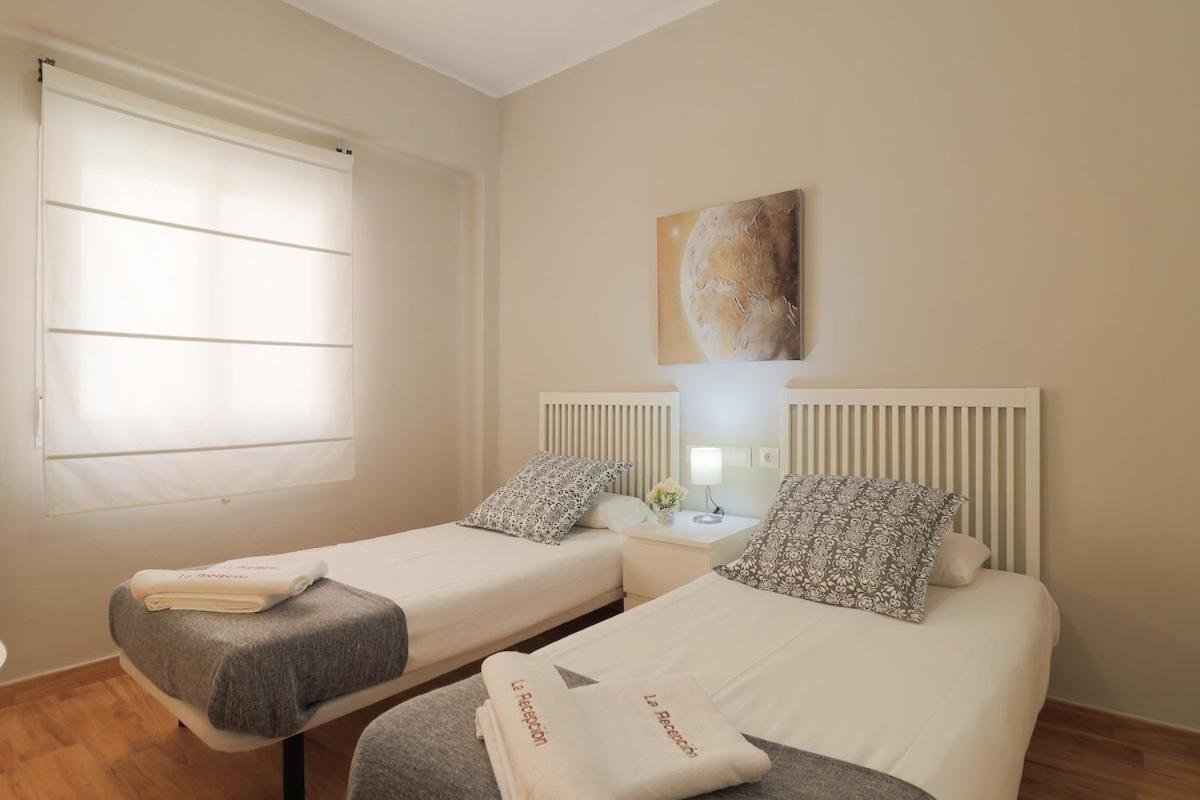 C102 - Huge And Stylish 5 Bedroom By The Center Málaga Buitenkant foto