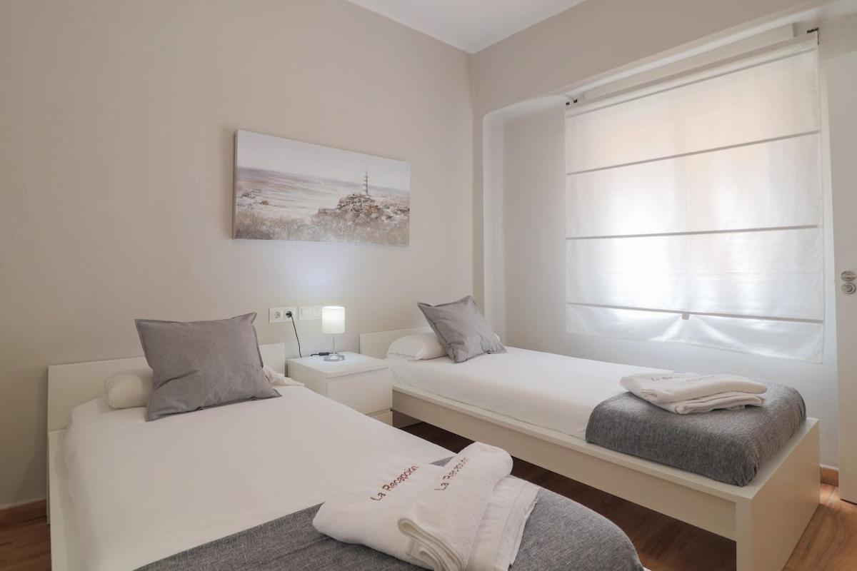 C102 - Huge And Stylish 5 Bedroom By The Center Málaga Buitenkant foto