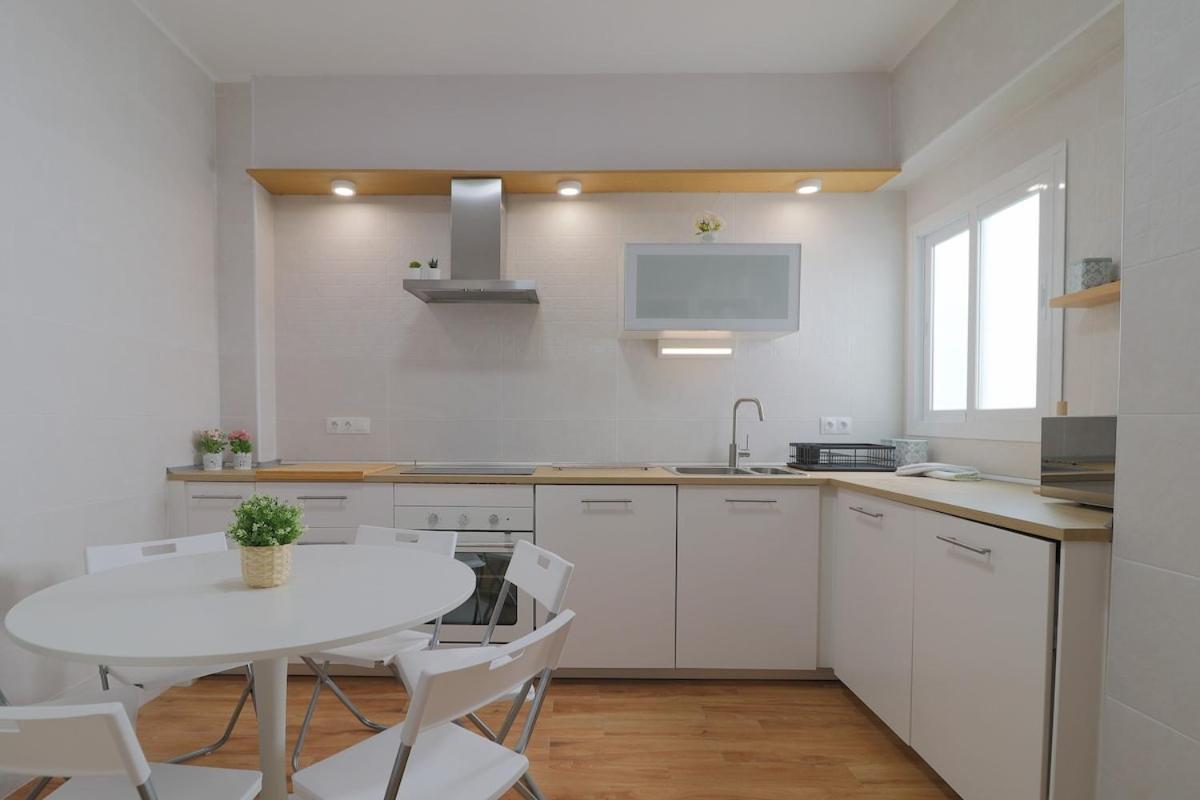 C102 - Huge And Stylish 5 Bedroom By The Center Málaga Buitenkant foto