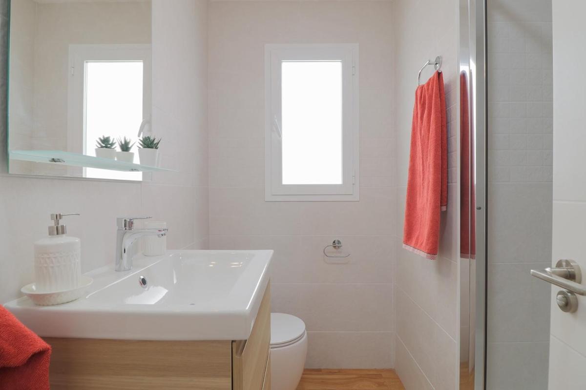 C102 - Huge And Stylish 5 Bedroom By The Center Málaga Buitenkant foto