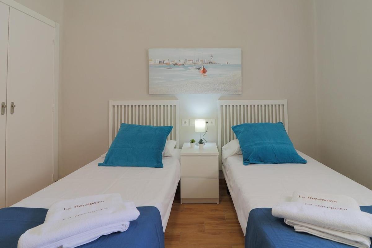 C102 - Huge And Stylish 5 Bedroom By The Center Málaga Buitenkant foto